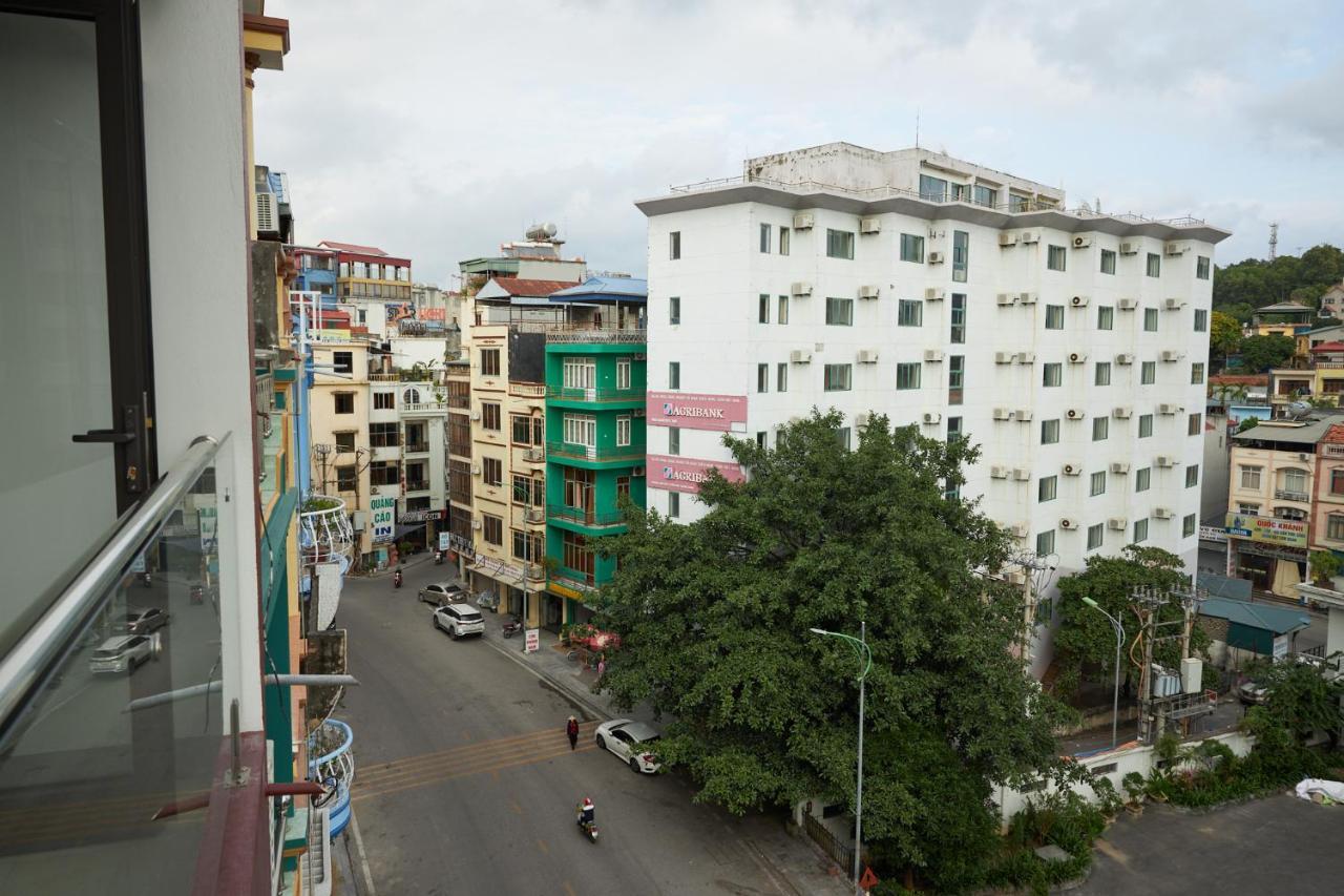 Van Nam Hotel Hạ Long Exterior foto