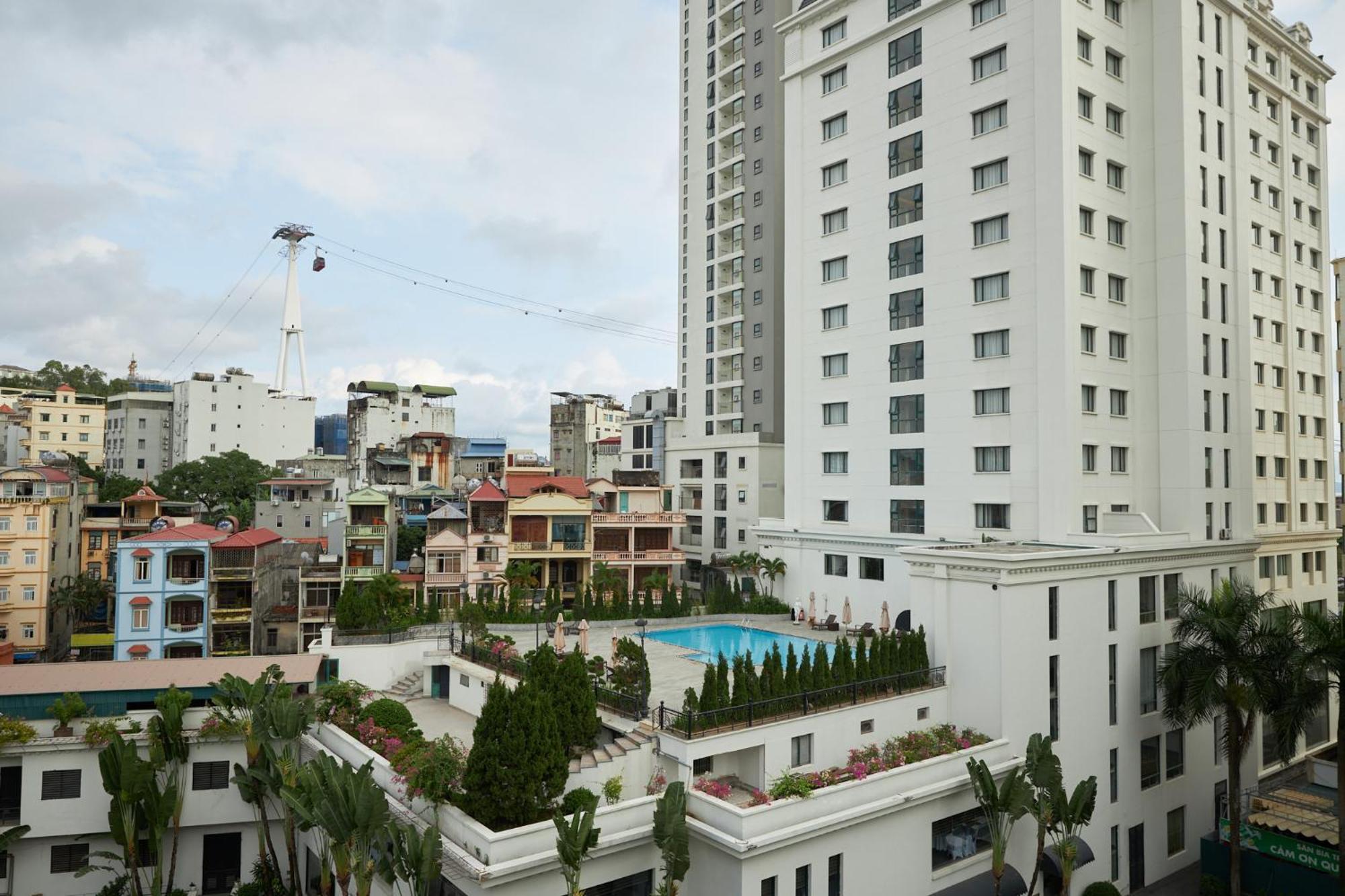 Van Nam Hotel Hạ Long Exterior foto
